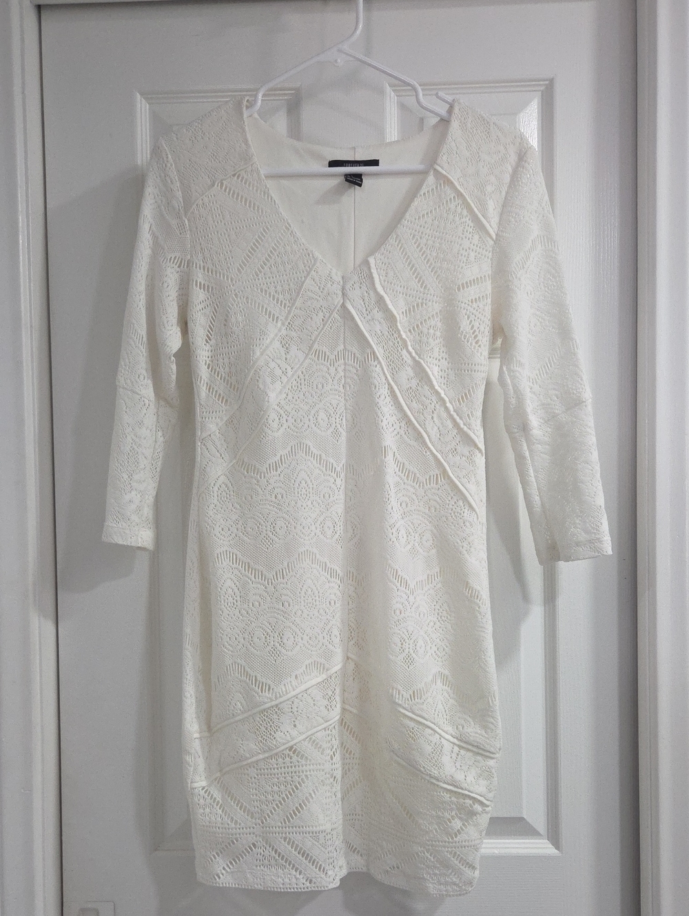 Forever 21 Cream Lace V-Neck Long Sleeve Dress
